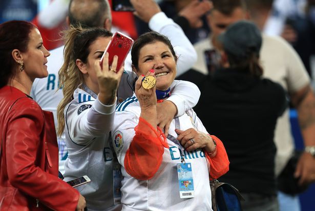 Mẹ Cristiano Ronaldo muốn con trai trở lại Man Utd - Ảnh 2.