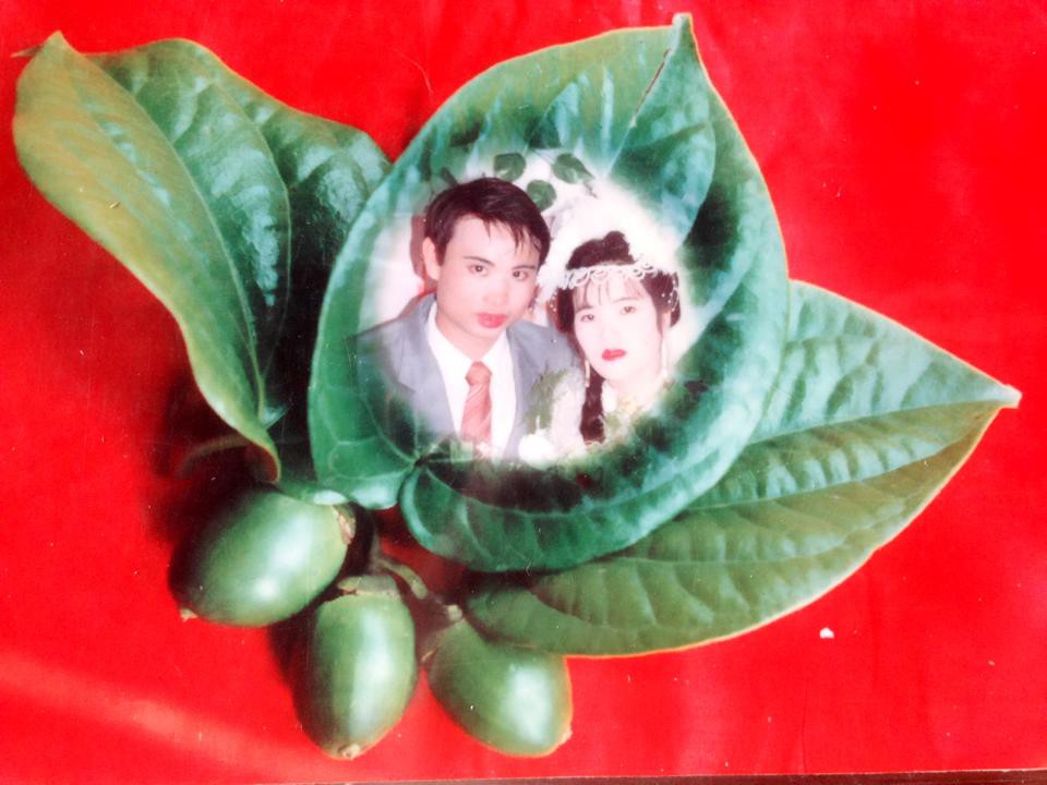 Cư dân mạng rủ nhau khoe ảnh cưới của bố mẹ ngày xưa: cô dâu cực xinh còn chú rể phong độ ngút trời - Ảnh 16.