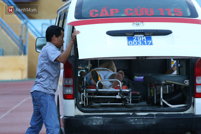 Cầu thủ Viettel nhập viện khẩn cấp sau pha phạm lỗi đáng sợ của cựu sao U23 Việt Nam - Ảnh 6.