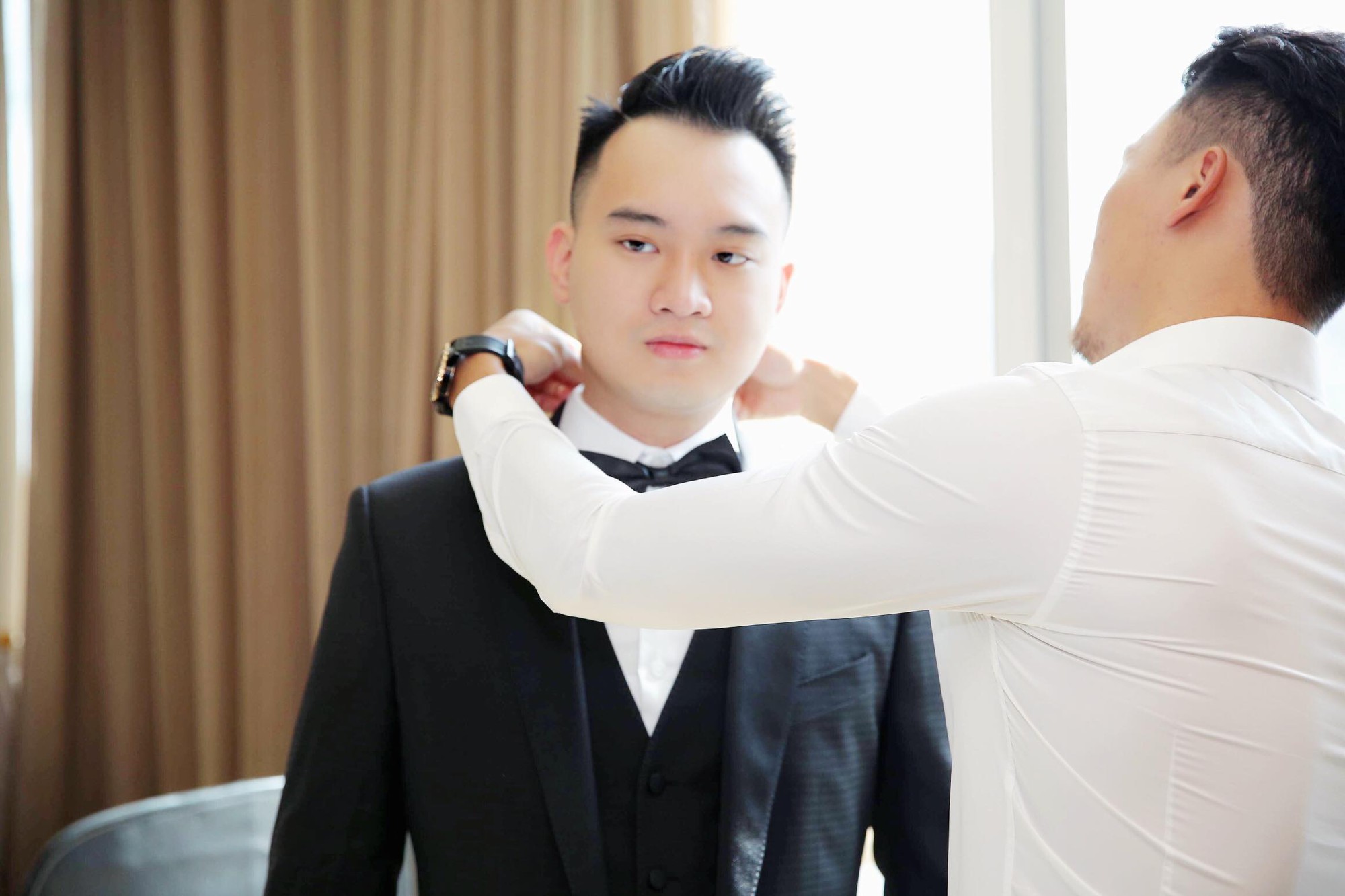 Livestream: Chú rể bảnh bao xuất hiện, tự lái xe đến nhà Diệp Lâm Anh rước dâu - Ảnh 7.