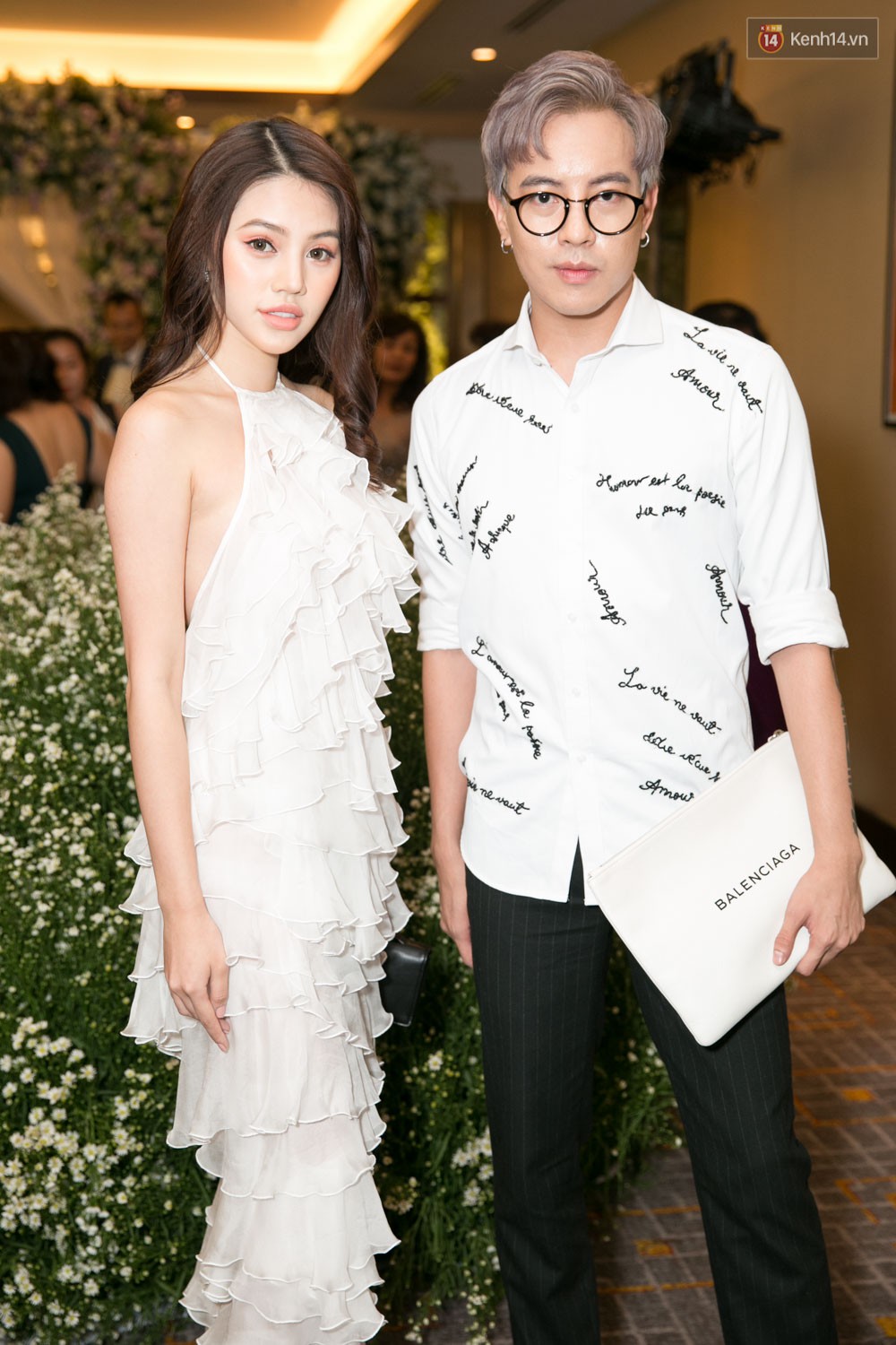 Livestream: Hội bạn thân nhà giàu diện tông trắng dự lễ cưới của Diệp Lâm Anh - Ảnh 19.