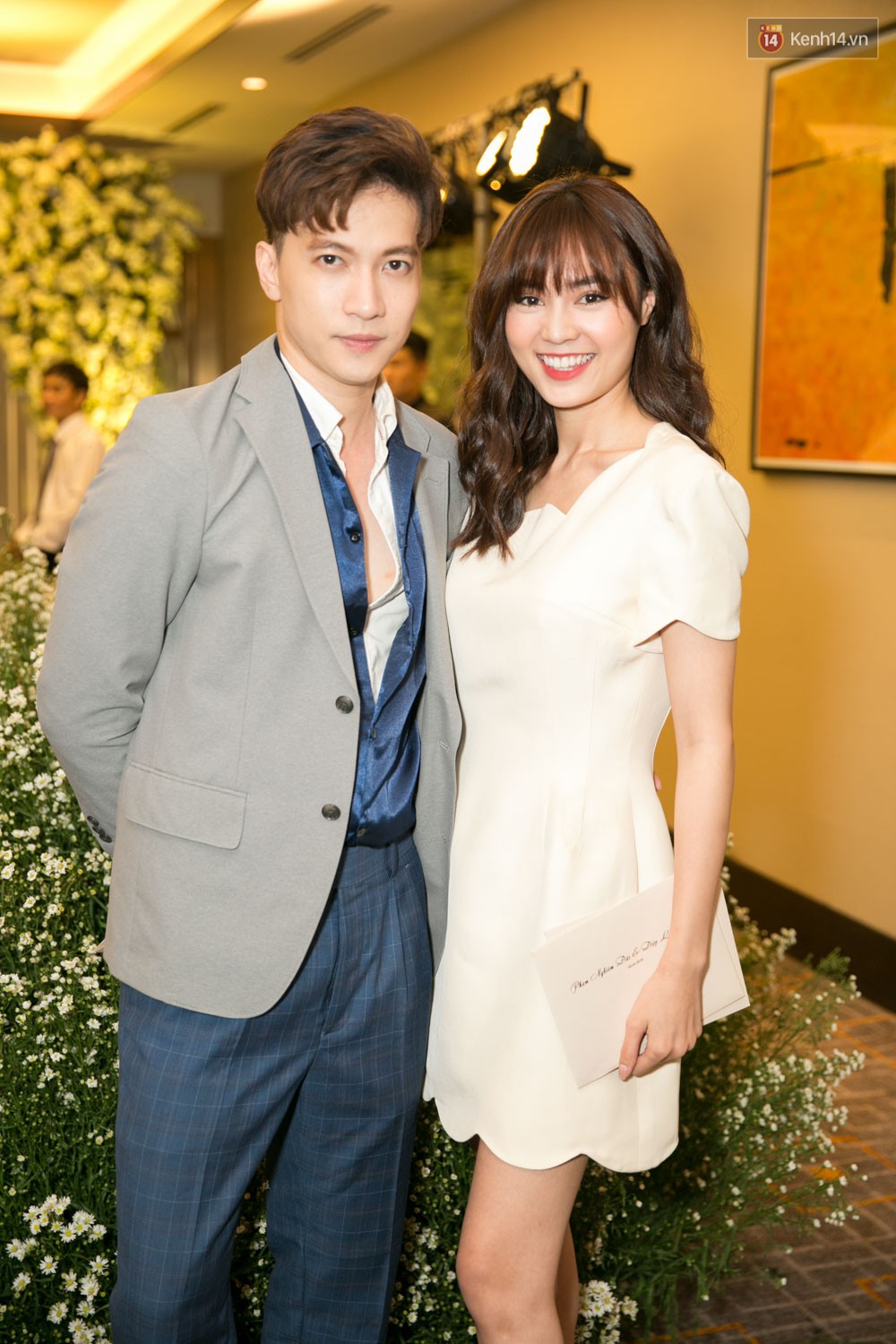 Livestream: Hội bạn thân nhà giàu diện tông trắng dự lễ cưới của Diệp Lâm Anh - Ảnh 14.