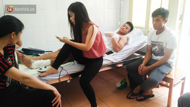 Dương Văn Hào gãy xương mác: Nỗi lòng người mẹ - Ảnh 3.