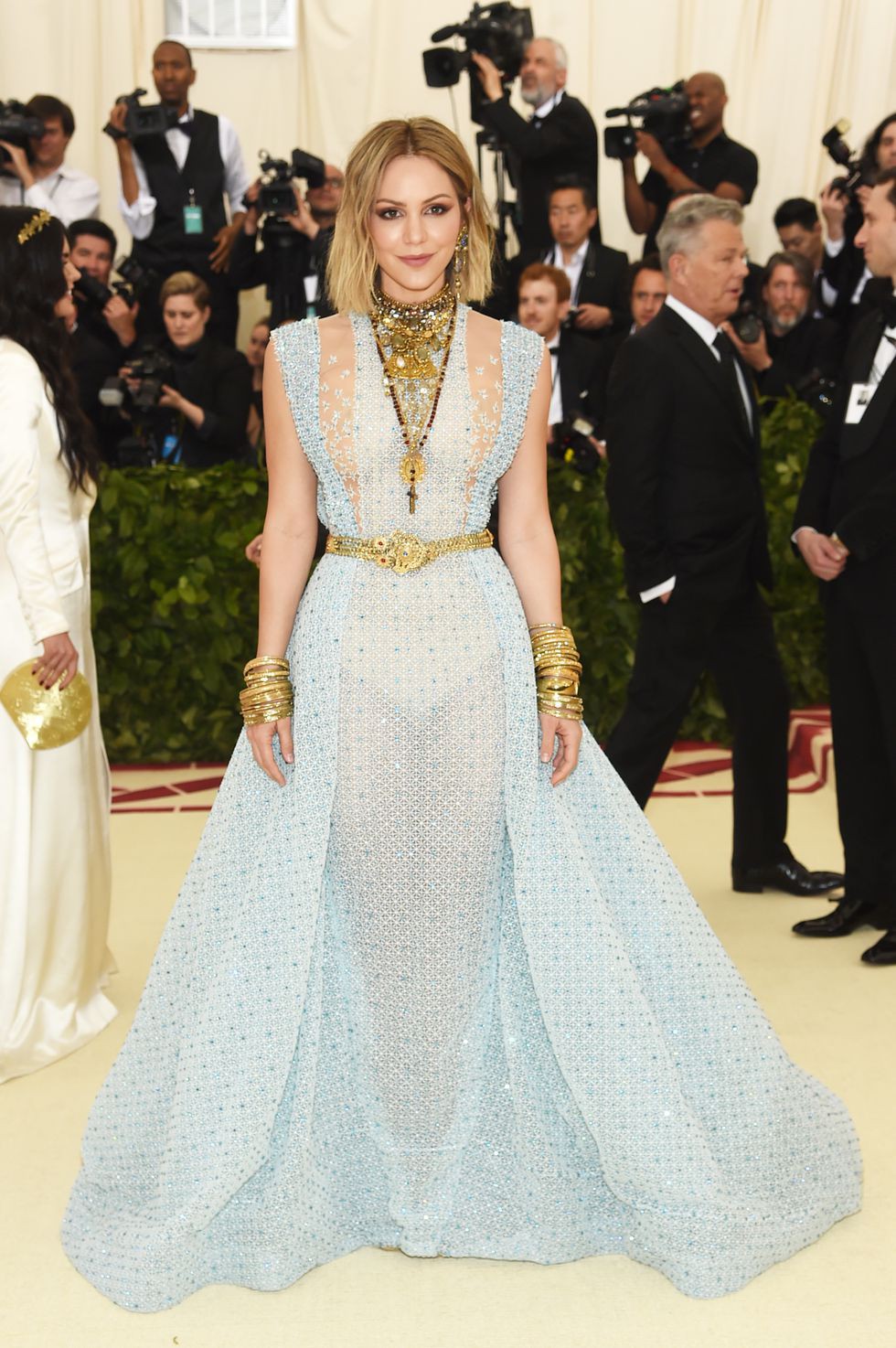 Nếu đã bỏ lỡ Met Gala sáng nay, thì đây là 20 bộ cánh xuất sắc nhất bạn cần ngắm - Ảnh 13. Nếu đã bỏ lỡ Met Gala sáng nay, thì đây là 20 bộ cánh xuất sắc nhất bạn cần ngắm - Ảnh 13.