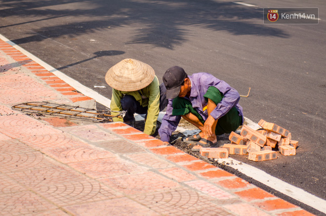 Phố Trịnh Công Sơn gấp rút hoàn thiện trước ngày trở thành không gian đi bộ thứ 2 ở Hà Nội - Ảnh 11.