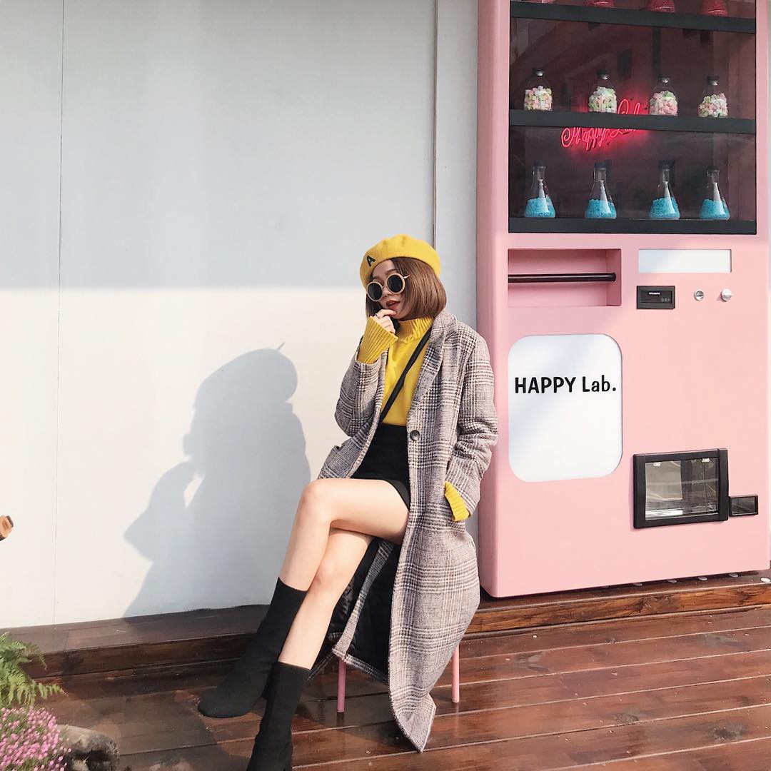 Vàng mù tạt - gam màu hot nhất trong những bức hình OOTD của giới trẻ châu Á đợt này - Ảnh 4. Vàng mù tạt - gam màu hot nhất trong những bức hình OOTD của giới trẻ châu Á đợt này - Ảnh 4.
