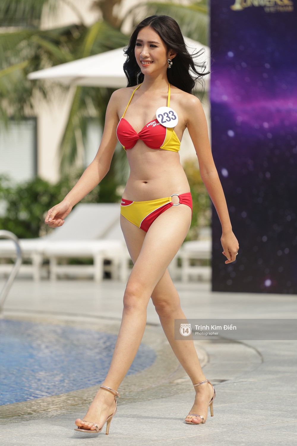 Dàn người đẹp Hoa hậu Hoàn vũ lộ đùi to, bụng mỡ khác xa ảnh photoshop trong phần thi trình diễn bikibi - Ảnh 15.