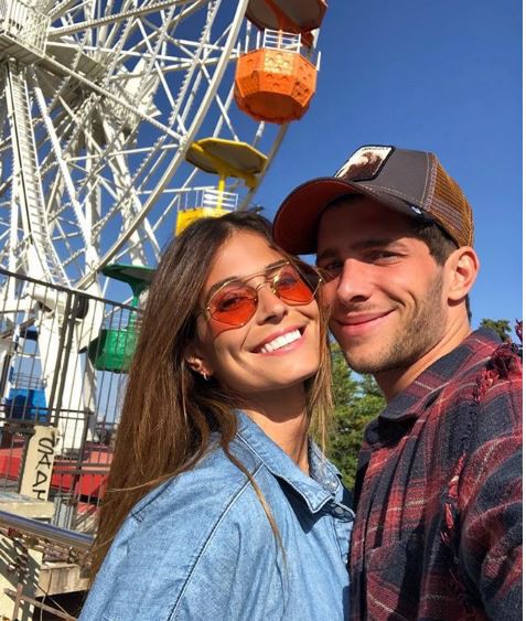 Sao trẻ Barca lên xe hoa với người mẫu xinh đẹp Israel - Ảnh 3.