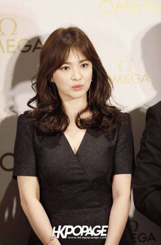 Bị soi chân ngắn kém thon lại mũm mĩm trông thấy, Song Hye Kyo vẫn đẹp xuất sắc nhờ nhan sắc đỉnh cao hạng A - Ảnh 24.