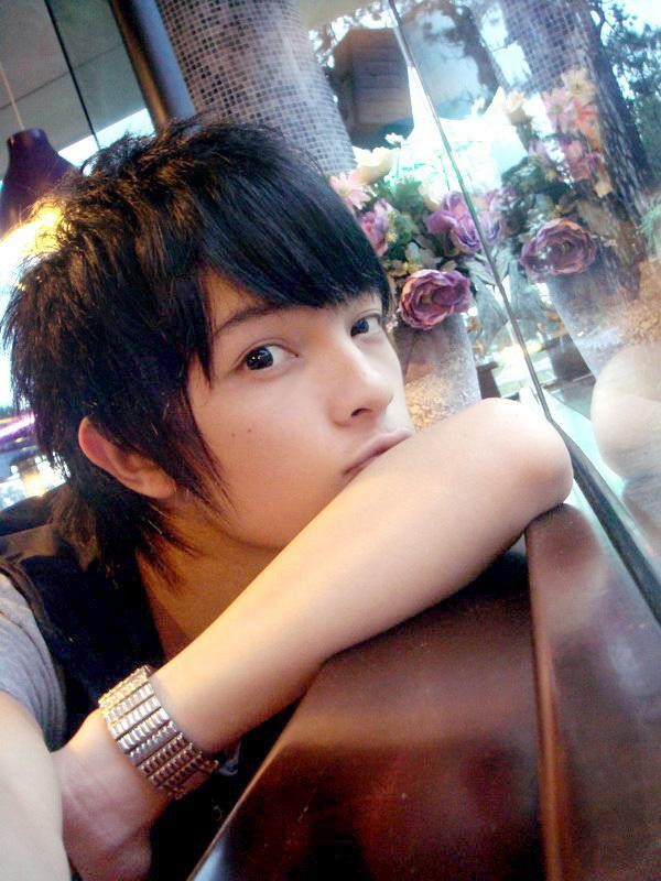 Nhìn lại loạt hotboy hotgirl Việt từng nổi xình xịch từ thời Yahoo Messenger - Ảnh 19.