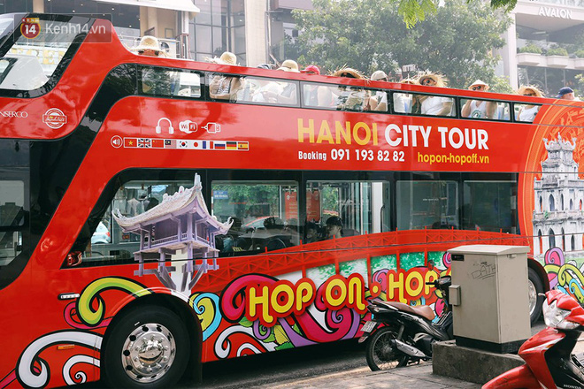 Xe buýt 2 tầng Hà Nội: "Đìu hiu" khách Việt, tấp nập khách Tây - Ảnh 4.