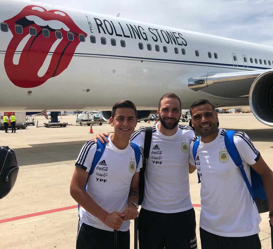Sau Ronaldo, Messi và đồng đội cũng đã đặt chân tới Nga - Ảnh 6. Sau Ronaldo, Messi và đồng đội cũng đã đặt chân tới Nga - Ảnh 6.