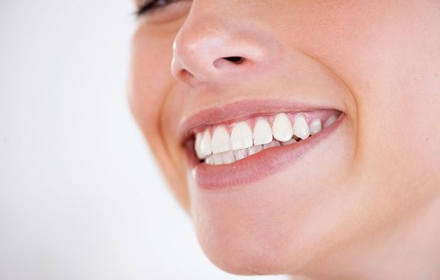 Dấu hiệu bệnh nướu răng không nên bỏ qua - Ảnh 3.