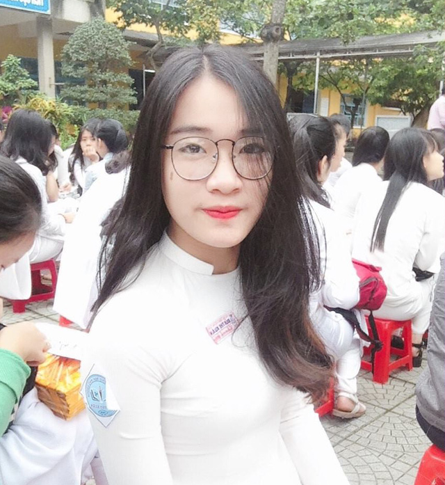 Xuất hiện c&ocirc; bạn sở hữu loạt biểu cảm xứng danh truyền nh&acirc;n của th&aacute;nh troll đang c&agrave;n qu&eacute;t MXH - Ảnh 8.