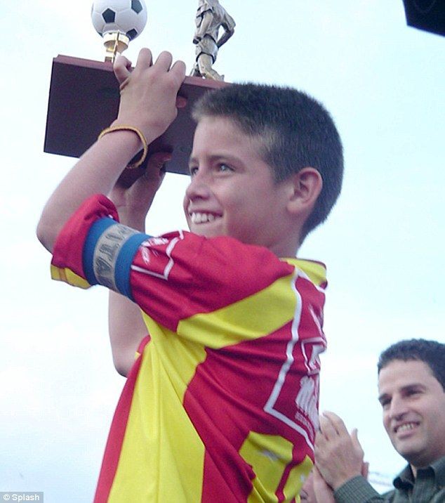 James Rodriguez v&agrave; người mẹ tuyệt vời đứng sau mọi con đường đi tới th&agrave;nh c&ocirc;ng - Ảnh 1.