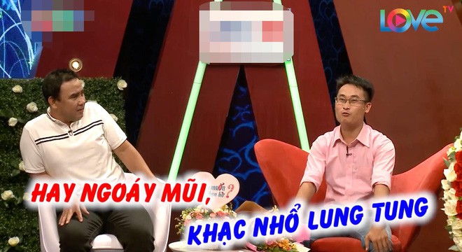 Lười tắm, hay ngoáy mũi, thích khạc nhổ, chàng trưởng phòng vẫn cưa đổ nữ giáo viên xinh xắn - Ảnh 3.