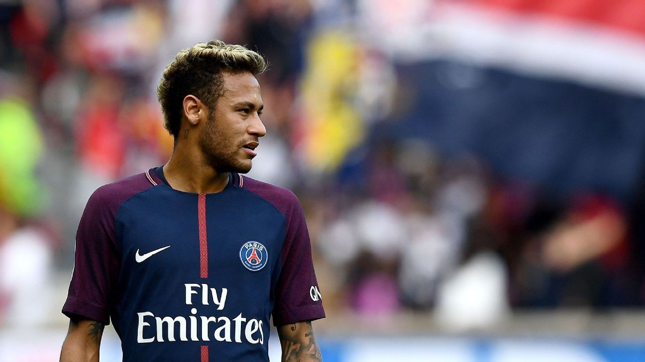 Neymar – “cái tôi cao ngạo” dưới bóng hoàng đế Leo - Ảnh 12.