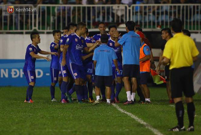 Xuân Trường dự bị đã có Minh Vương lập tuyệt phẩm sút phạt cho HAGL - Ảnh 9.