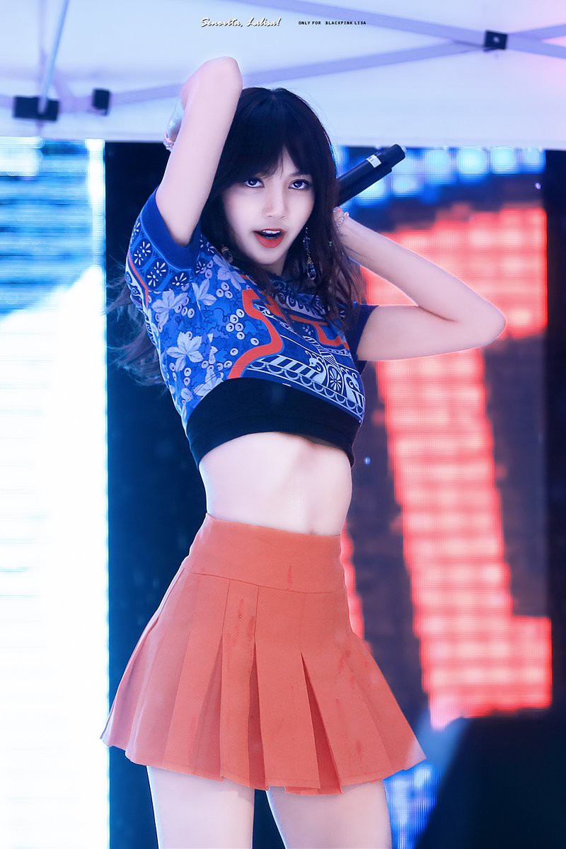 Chùm ảnh: Những công chúa, hoàng tử ngoại quốc của Kpop đẹp rực rỡ trên sân khấu (P.1) - Ảnh 14. Chùm ảnh: Những công chúa, hoàng tử ngoại quốc của Kpop đẹp rực rỡ trên sân khấu (P.1) - Ảnh 14.