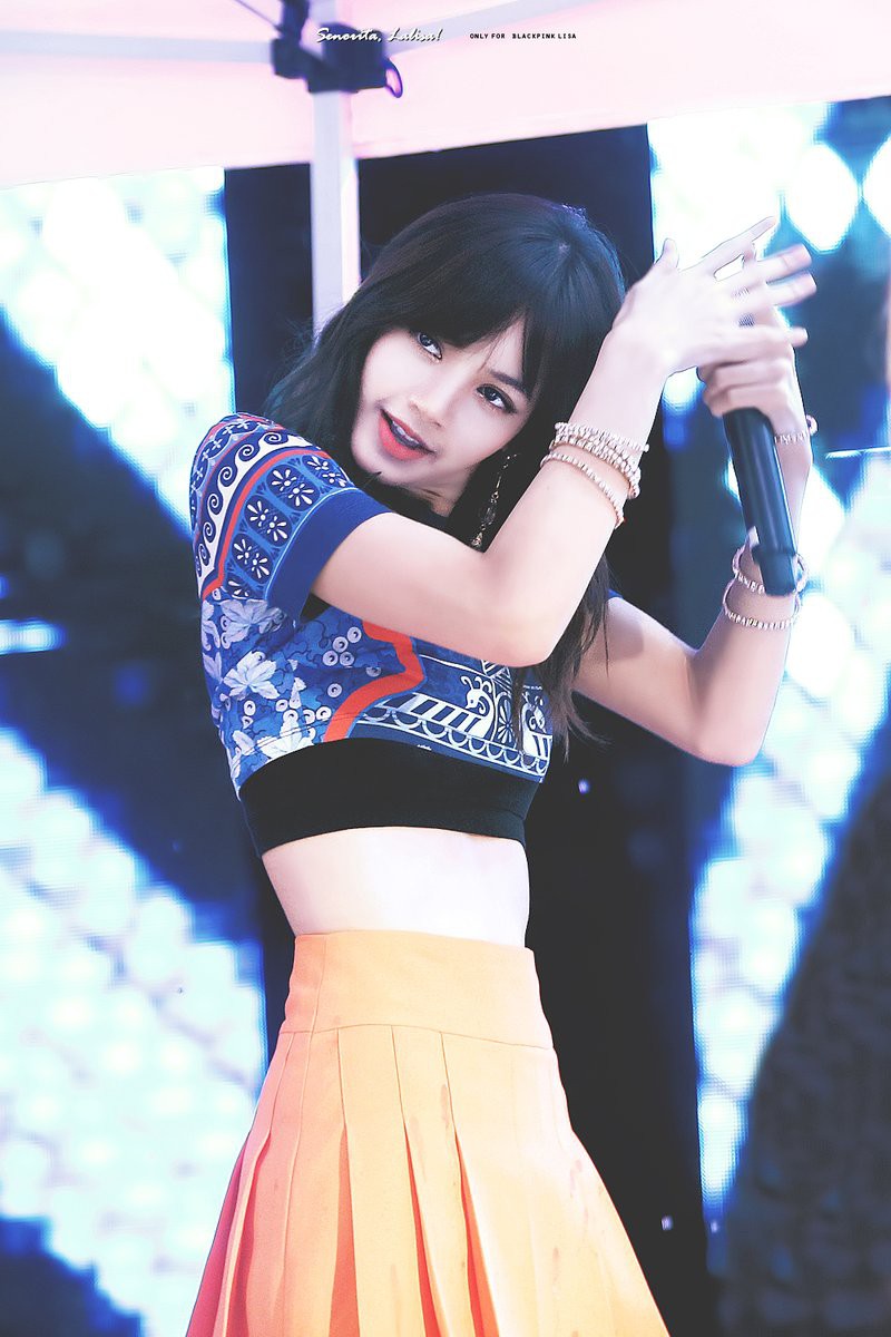 Chùm ảnh: Những công chúa, hoàng tử ngoại quốc của Kpop đẹp rực rỡ trên sân khấu (P.1) - Ảnh 15. Chùm ảnh: Những công chúa, hoàng tử ngoại quốc của Kpop đẹp rực rỡ trên sân khấu (P.1) - Ảnh 15.
