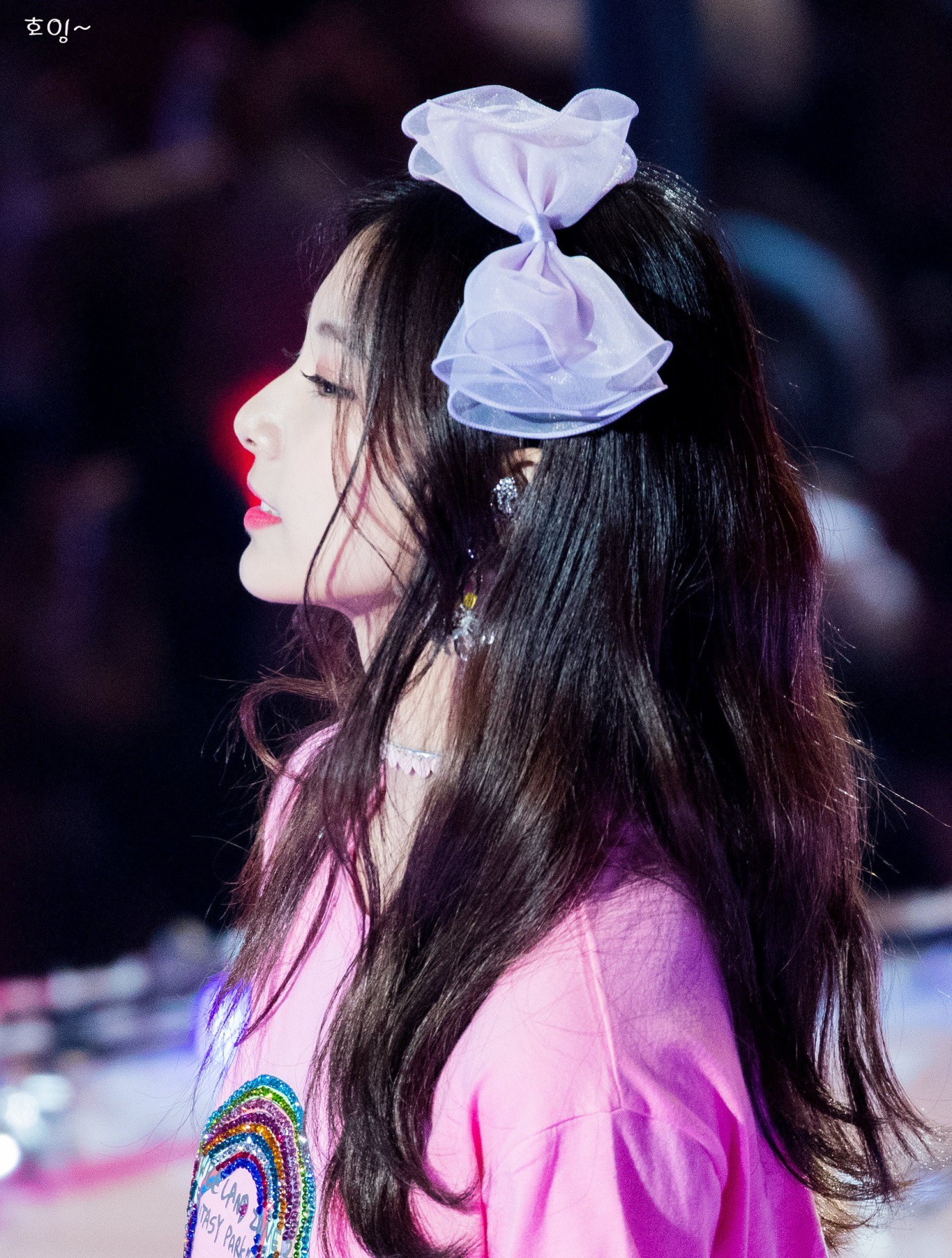 Chùm ảnh: Những công chúa, hoàng tử ngoại quốc của Kpop đẹp rực rỡ trên sân khấu (P.1) - Ảnh 25. Chùm ảnh: Những công chúa, hoàng tử ngoại quốc của Kpop đẹp rực rỡ trên sân khấu (P.1) - Ảnh 25.