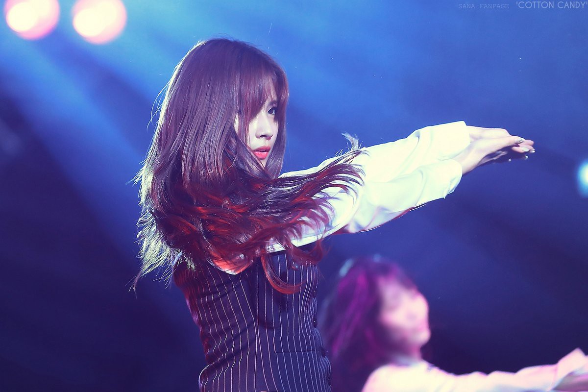 Chùm ảnh: Những công chúa, hoàng tử ngoại quốc của Kpop đẹp rực rỡ trên sân khấu (P.1) - Ảnh 41. Chùm ảnh: Những công chúa, hoàng tử ngoại quốc của Kpop đẹp rực rỡ trên sân khấu (P.1) - Ảnh 41.