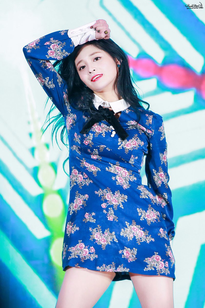 Chùm ảnh: Những công chúa, hoàng tử ngoại quốc của Kpop đẹp rực rỡ trên sân khấu (P.1) - Ảnh 57. Chùm ảnh: Những công chúa, hoàng tử ngoại quốc của Kpop đẹp rực rỡ trên sân khấu (P.1) - Ảnh 57.