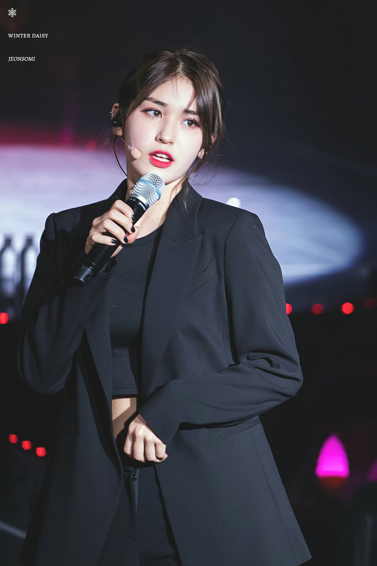 Chùm ảnh: Những công chúa, hoàng tử ngoại quốc của Kpop đẹp rực rỡ trên sân khấu (P.1) - Ảnh 58. Chùm ảnh: Những công chúa, hoàng tử ngoại quốc của Kpop đẹp rực rỡ trên sân khấu (P.1) - Ảnh 58.