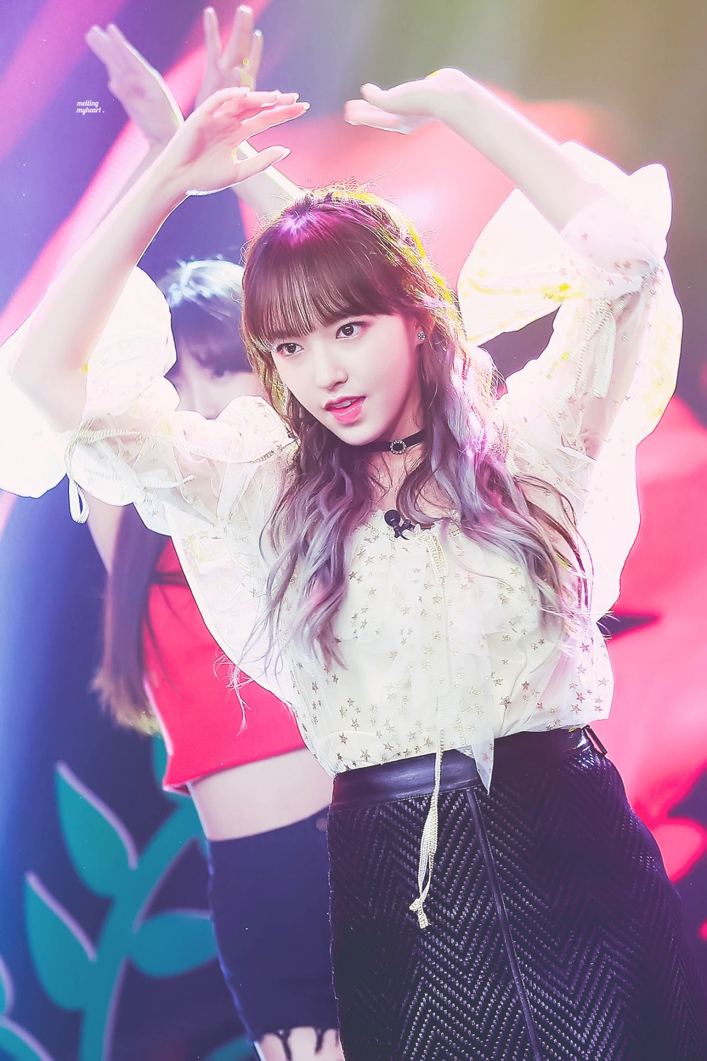 Chùm ảnh: Những công chúa, hoàng tử ngoại quốc của Kpop đẹp rực rỡ trên sân khấu (P.1) - Ảnh 70. Chùm ảnh: Những công chúa, hoàng tử ngoại quốc của Kpop đẹp rực rỡ trên sân khấu (P.1) - Ảnh 70.