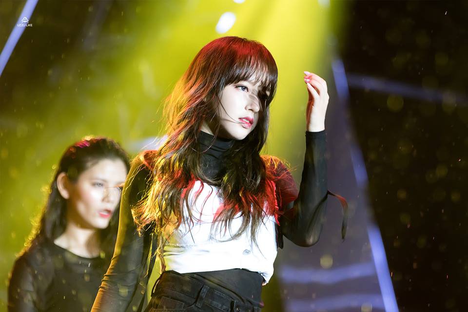 Chùm ảnh: Những công chúa, hoàng tử ngoại quốc của Kpop đẹp rực rỡ trên sân khấu (P.1) - Ảnh 73. Chùm ảnh: Những công chúa, hoàng tử ngoại quốc của Kpop đẹp rực rỡ trên sân khấu (P.1) - Ảnh 73.