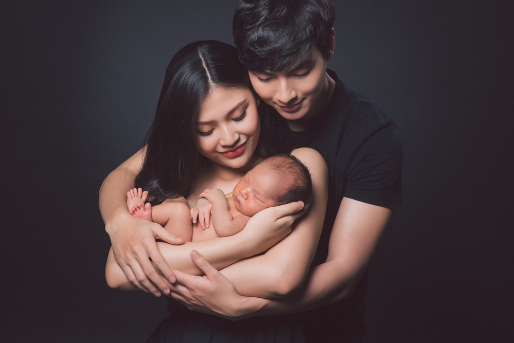 Những người đẹp Vbiz vướng nghi vấn mang bầu trước đám cưới - Ảnh 8. Những người đẹp Vbiz vướng nghi vấn mang bầu trước đám cưới - Ảnh 8.
