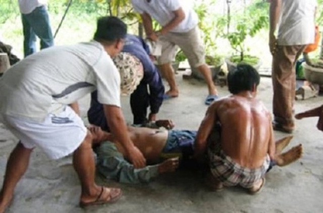 Hải Dương: Sửa ổ điện máy ép nước mía, nam sinh cấp 2 bị điện giật tử vong - Ảnh 1.