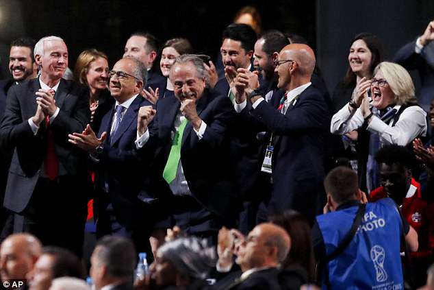 Trước thềm khai mạc, bạn đã biết ai là chủ nhà World Cup 2026? - Ảnh 1.