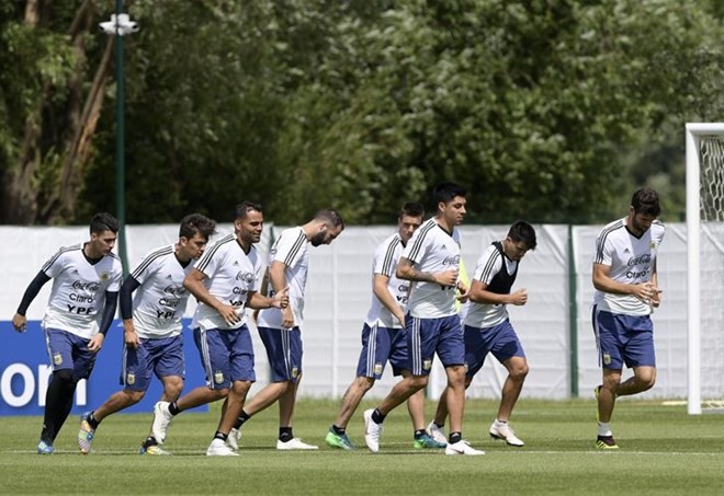 World Cup 2018: Argentina của Messi là đội tuyển già nhất - Ảnh 1.