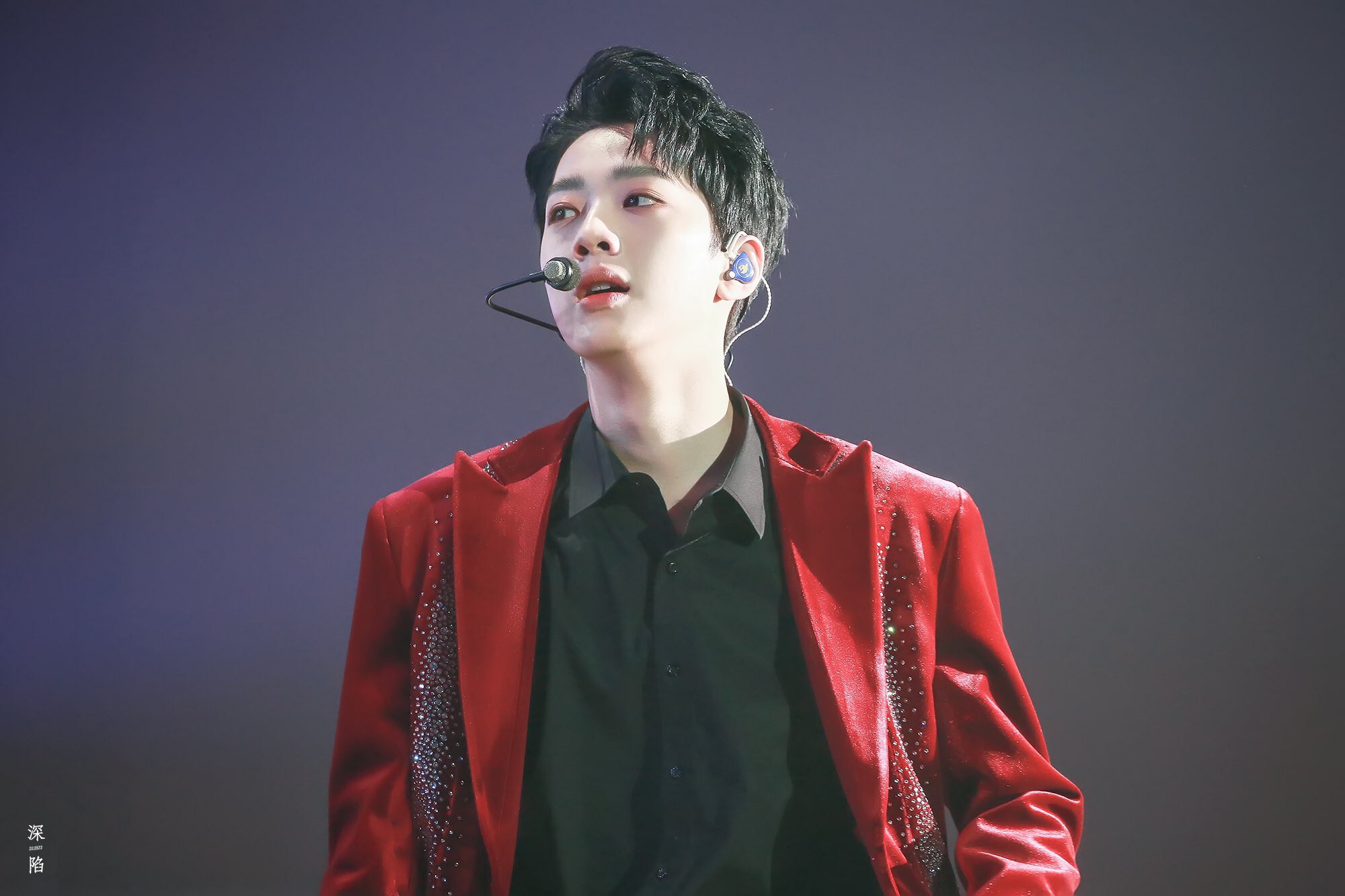 Chùm ảnh: Những công chúa, hoàng tử ngoại quốc của Kpop tỏa sáng rực rỡ trên sân khấu (P.2) - Ảnh 56.
