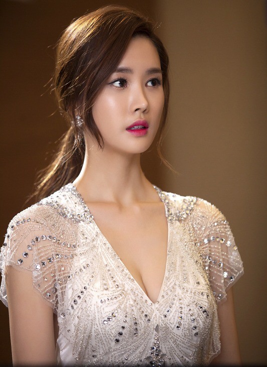 Những mỹ nh&acirc;n thừa nhận dao k&eacute;o hiếm c&oacute;: Kh&ocirc;ng những kh&ocirc;ng bị n&eacute;m đ&aacute; m&agrave; c&ograve;n được t&ocirc;n vinh v&igrave; qu&aacute; đẹp - Ảnh 12.