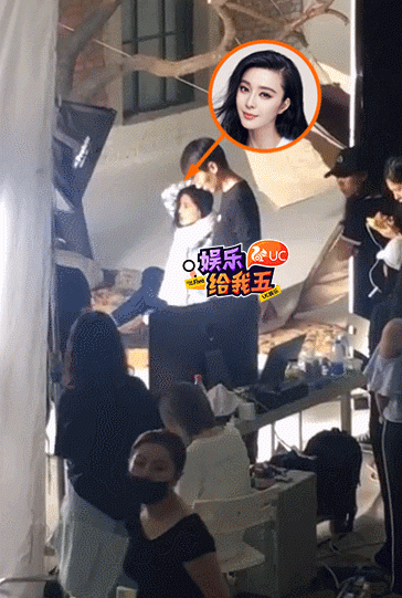 Phạm Băng Băng tươi cười thoải mái giữa cơn bão scandal có con riêng, bỏ quốc tịch Trung Quốc - Ảnh 4.