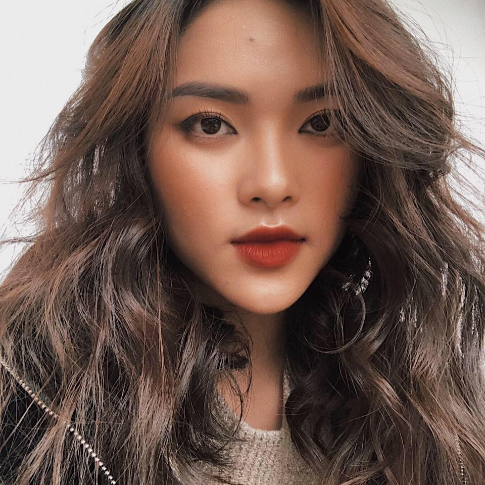 Soi nhan sắc chuẩn hot girl của 5 cô nàng nóng bỏng nhất dàn cổ vũ World Cup năm nay! - Ảnh 13. Soi nhan sắc chuẩn hot girl của 5 cô nàng nóng bỏng nhất dàn cổ vũ World Cup năm nay! - Ảnh 13.