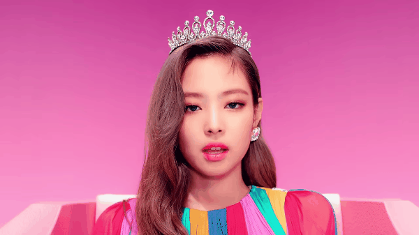 Black Pink ra MV nhạc chất, siêu sang chảnh, Lisa là nữ hoàng lần này - Ảnh 2.