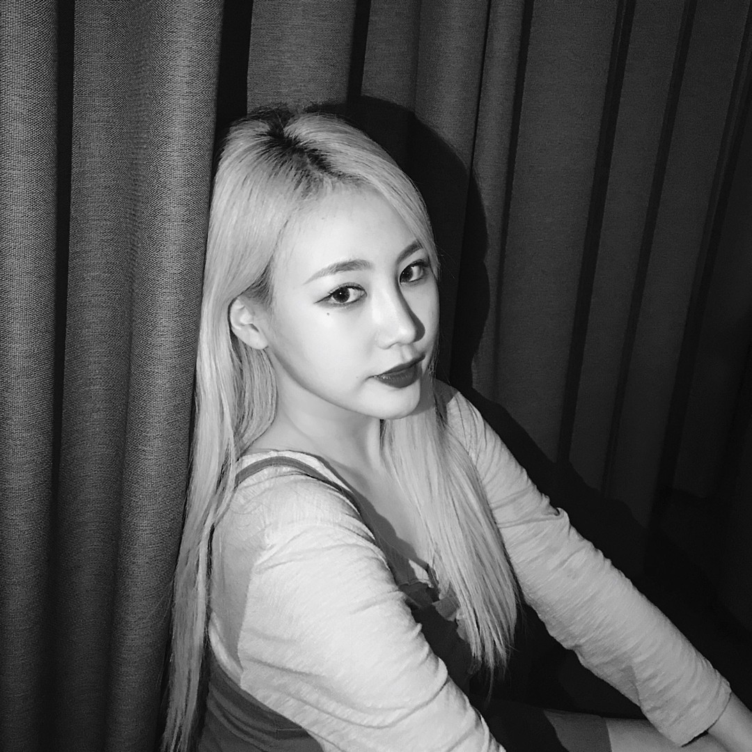 Sau thảm họa thẩm mỹ Kpop Namjoo, thêm một sao nữ nhà JYP gây sốc vì dao kéo đến mức khó lòng nhận ra - Ảnh 5.