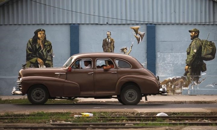 Ảnh: Vẻ đẹp hớp hồn của các xe ô tô cổ trên các góc phố nẻo đường Cuba - Ảnh 5. Ảnh: Vẻ đẹp hớp hồn của các xe ô tô cổ trên các góc phố nẻo đường Cuba - Ảnh 5.