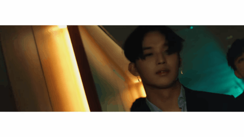 BTOB tung clip nh&aacute; h&agrave;ng MV mới, dự kiến cạnh tranh gay gắt c&ugrave;ng Black Pink, Taeyeon tr&ecirc;n BXH - Ảnh 3.