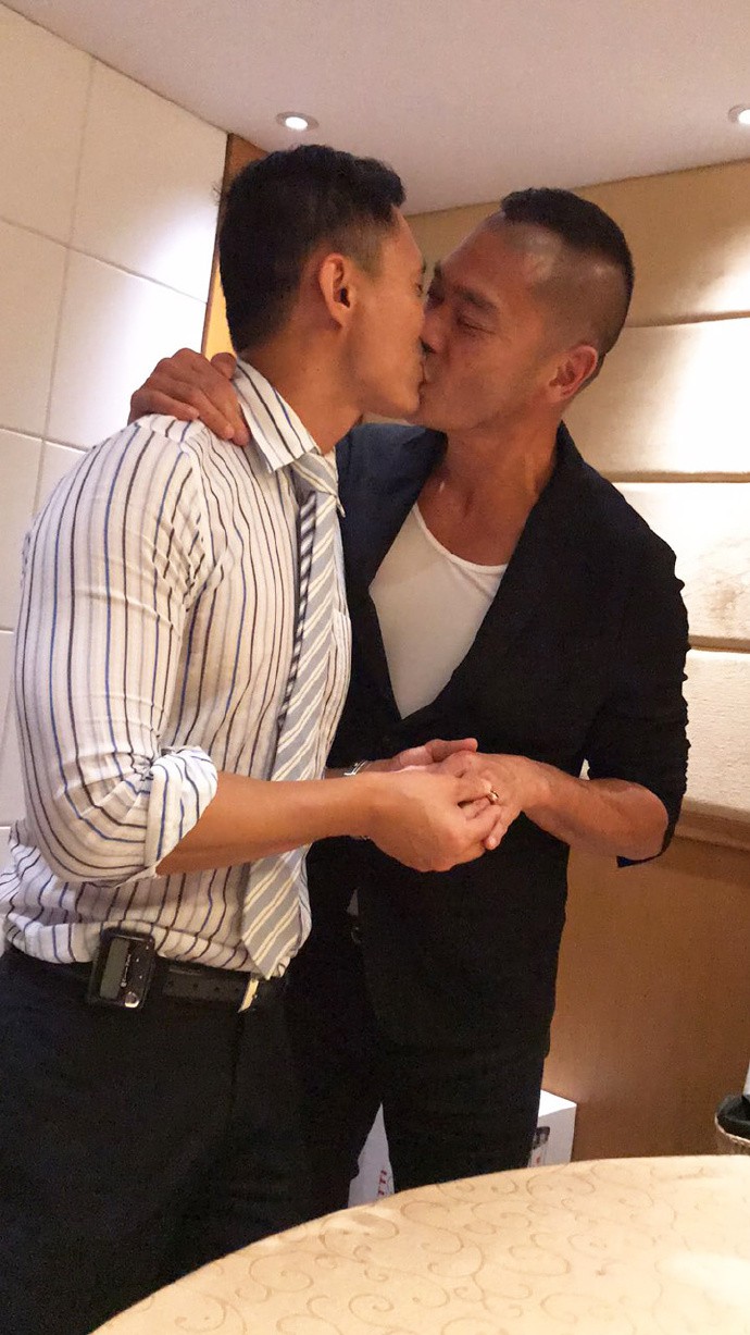 Sẵn sàng từ bỏ gia sản hàng chục triệu đô, MC Hồng Kông cùng bạn đời đồng tính xây dựng cuộc sống mới đẹp như phim - Ảnh 5.