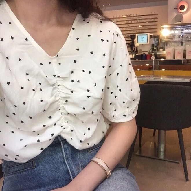 5 dáng áo blouse này đã gây sốt suốt từ đầu hè, hội chị em bánh bèo không nên bỏ qua bất cứ mẫu nào - Ảnh 8.