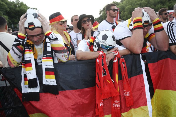 Fan nữ Mexico lấn át nhan sắc Đức trên khán đài World Cup 2018 - Ảnh 14.