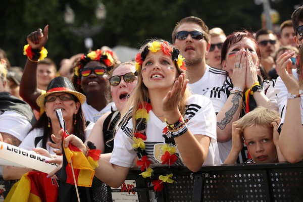 Fan nữ Mexico lấn át nhan sắc Đức trên khán đài World Cup 2018 - Ảnh 8.
