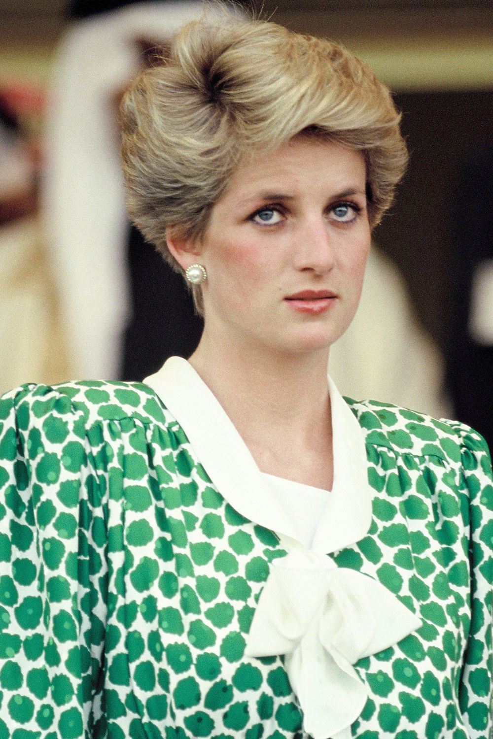 Bí mật đằng sau mái tóc ngắn hoàn hảo của của Công nương Diana sẽ khiến bạn càng ngưỡng mộ sự kín đáo của bà - Ảnh 4.