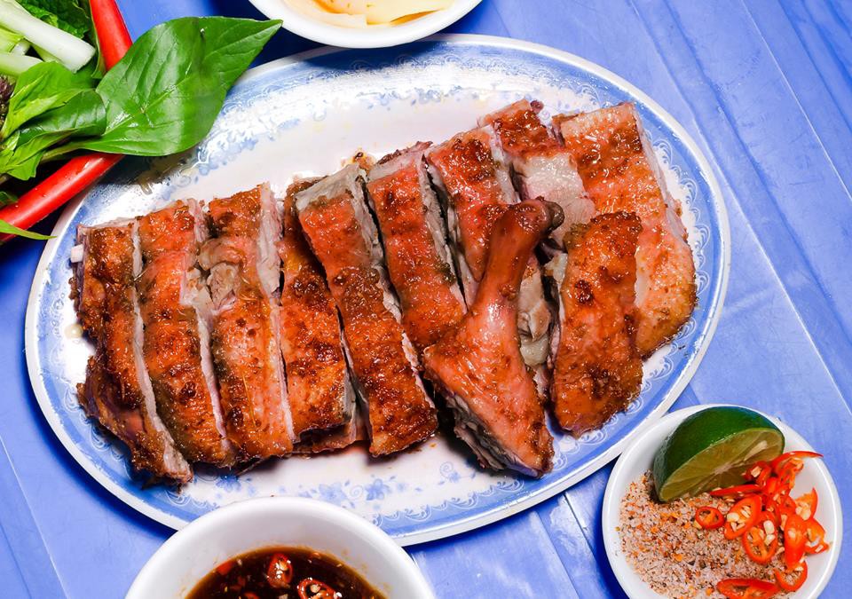 Tầm n&agrave;y thịt vịt vừa b&eacute;o, vừa ngon n&ecirc;n phải lượn qua mấy địa chỉ n&agrave;y ở H&agrave; Nội để mua ăn ngay - Ảnh 7.