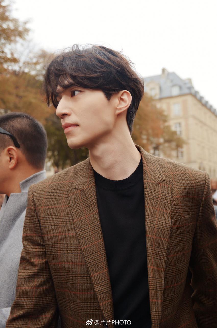 Khi siêu sao hạng A xứ Hàn dự sự kiện quốc tế: Người sang như ông hoàng bà hoàng, kẻ gặp sự cố nhạy cảm khó đỡ - Ảnh 53. Khi siêu sao hạng A xứ Hàn dự sự kiện quốc tế: Người sang như ông hoàng bà hoàng, kẻ gặp sự cố nhạy cảm khó đỡ - Ảnh 53.