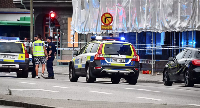 Thụy Điển: Vụ nổ súng tại Malmo không liên quan đến khủng bố - Ảnh 1.